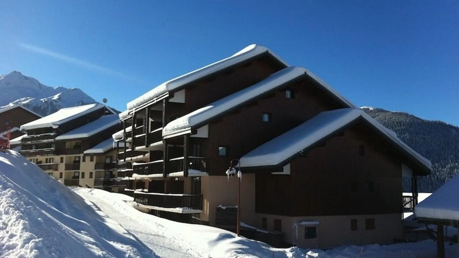 Apartment Appartement 2 Pieces Pour 5 Personnes Avec Acces Direct Aux Pistes Et Balcon - Vallandry - Fr-1-757-99
